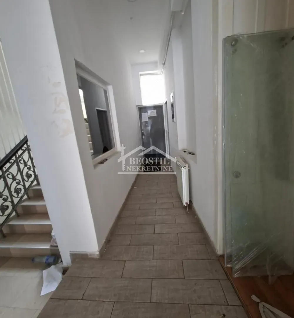 Rent, office space, 594m², Stari Grad, Beograd