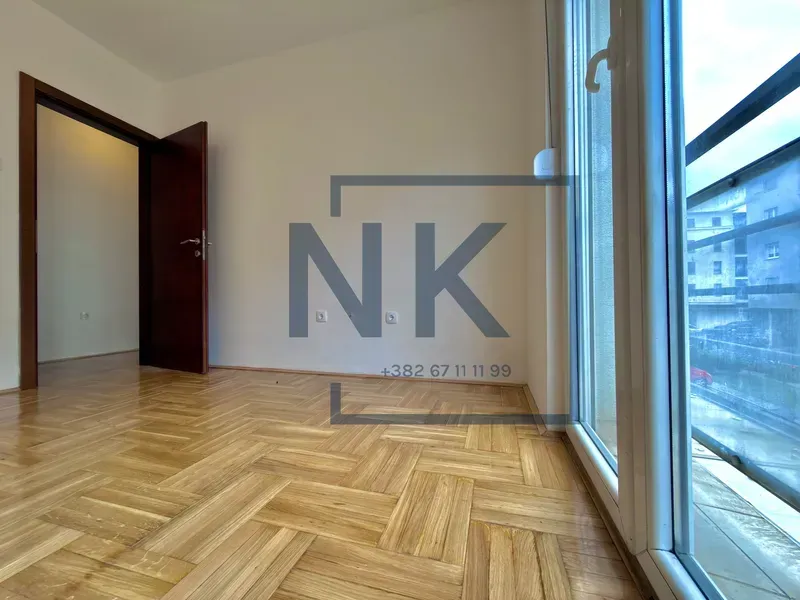 Prodaja, dvosoban stan, 73m², Blok 9, Podgorica