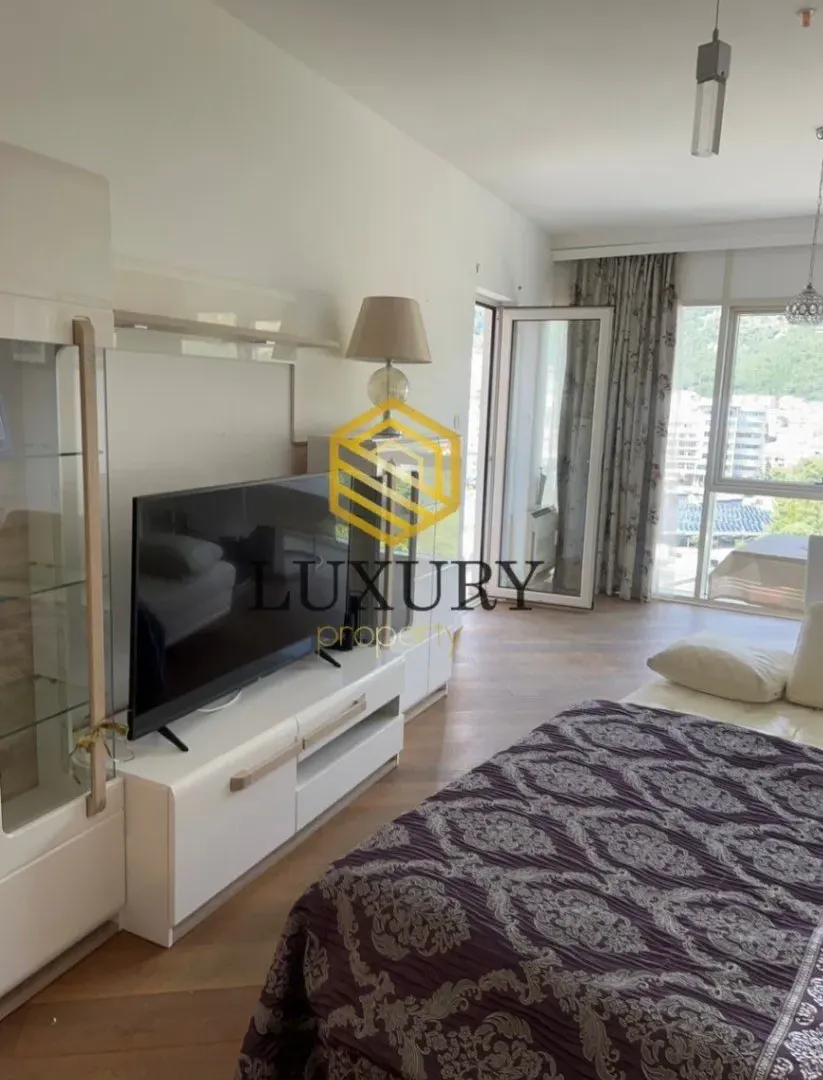 Rent, apartment, 70m², Tre Canne, Budva