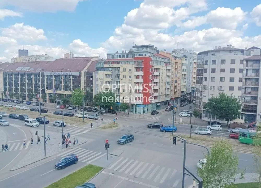 Prodaja, trosoban stan, 79m², Savski Venac, Beograd