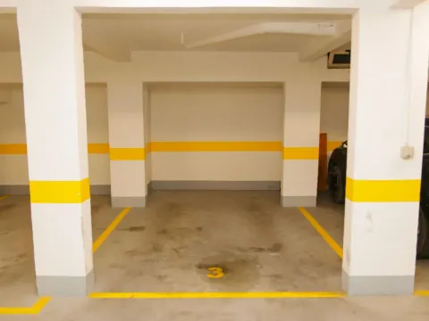 Izdavanje, dvosoban stan, 50m², Budva, Crna Gora - image 15