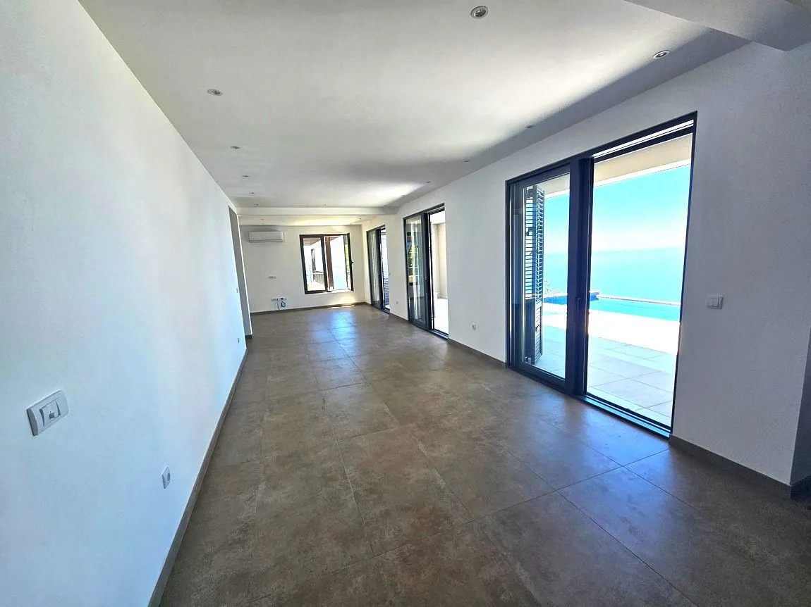 Sale, house, 430m², Blizikuće, Budva