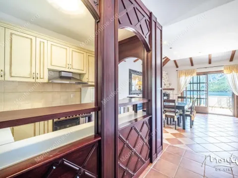 Sale, two bedroom apartment, 92m², Kostanjica, Kotor - image 19