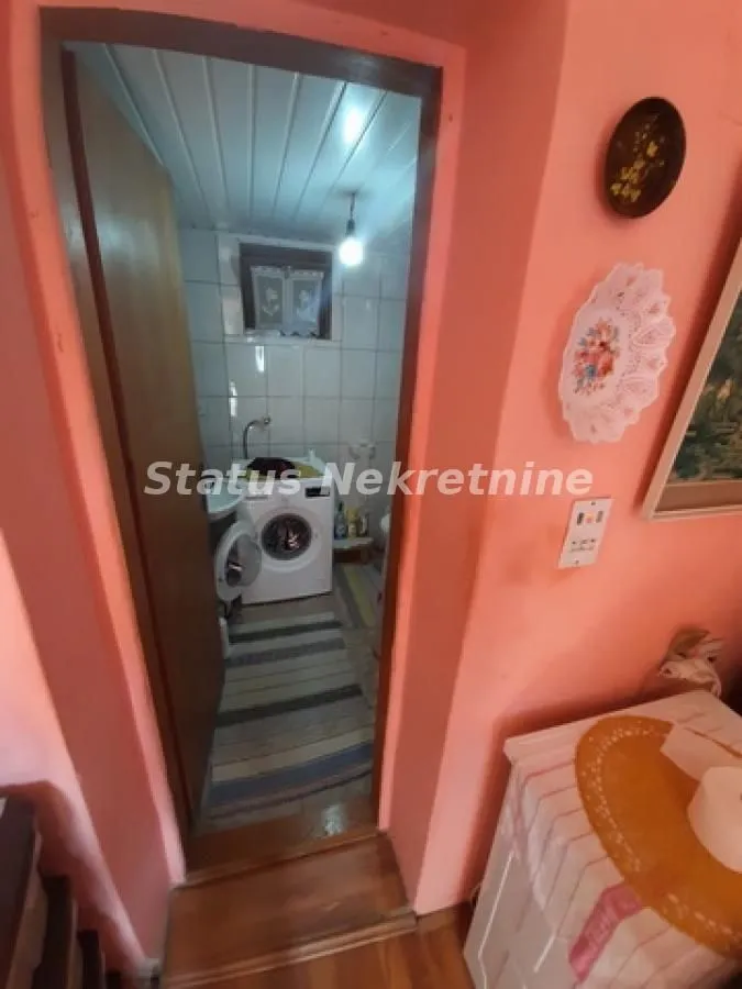 Prodaja, kuća, 151m², Futog, Novi Sad Sve Podlokacije