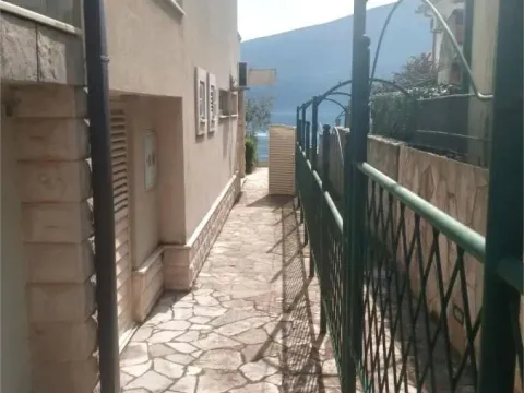 Prodaja, kuća, 180m², Đenovići, Herceg Novi - image 11