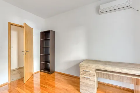 Sale, two bedroom apartment, 120m², Budva, Crna Gora - image 19