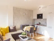 Izdavanje, jednosoban stan, 50m², Centar, Budva - image 7