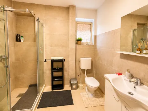 Rent, one bedroom apartment, 62m², Preko Morače, Podgorica - image 11