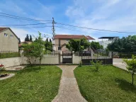 Izdavanje, kuća, 120m², Tološi, Podgorica - image 5