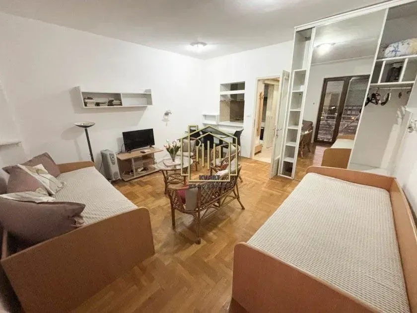 Izdavanje, stan, 30m², Preko Morače, Podgorica