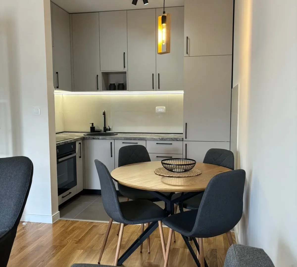 Rent, one bedroom apartment, 42m², Pobrežje, Podgorica