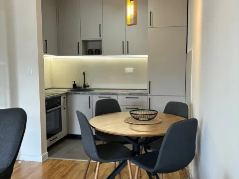 Rent, one bedroom apartment, 42m², Pobrežje, Podgorica - image 6