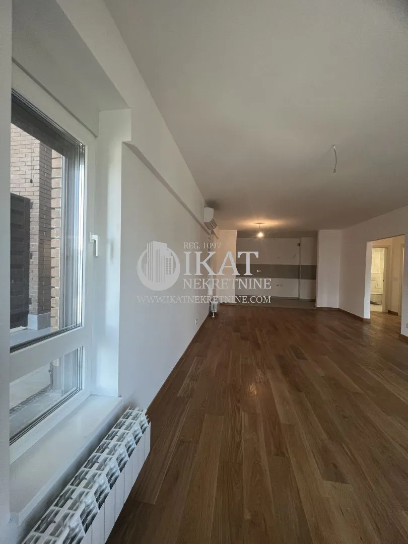 Sale, two bedroom apartment, 70m², Novi Beograd Blok 65, Novi Beograd Sve Podlokacije