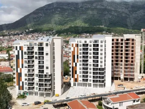 Prodaja, dvosoban stan, 73m², Bjeliši, Bar