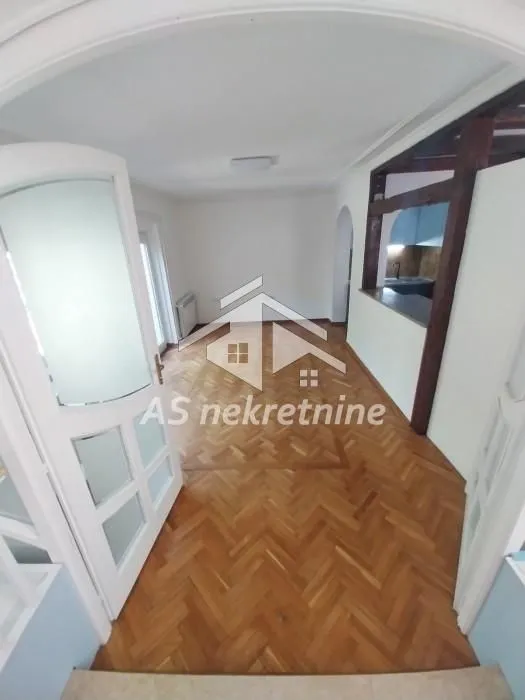 Rent, house, 260m², Neimar, Vračar Sve Podlokacije