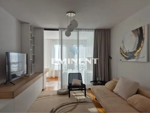 Stan in Novi Beograd Blok 67