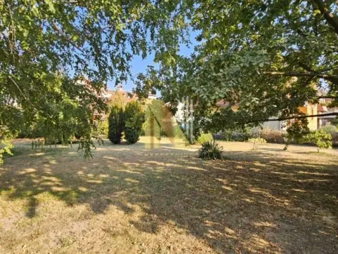 Sale, land lot, 500m², Lipov gaj, Novi Sad Sve Podlokacije - image 4