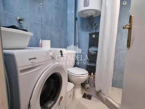 Prodaja, dvosoban stan, 42m², Karaburma, Palilula Sve Podlokacije - image 15