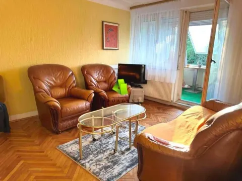 Izdavanje, trosoban stan, 65m², Medijana, Niš