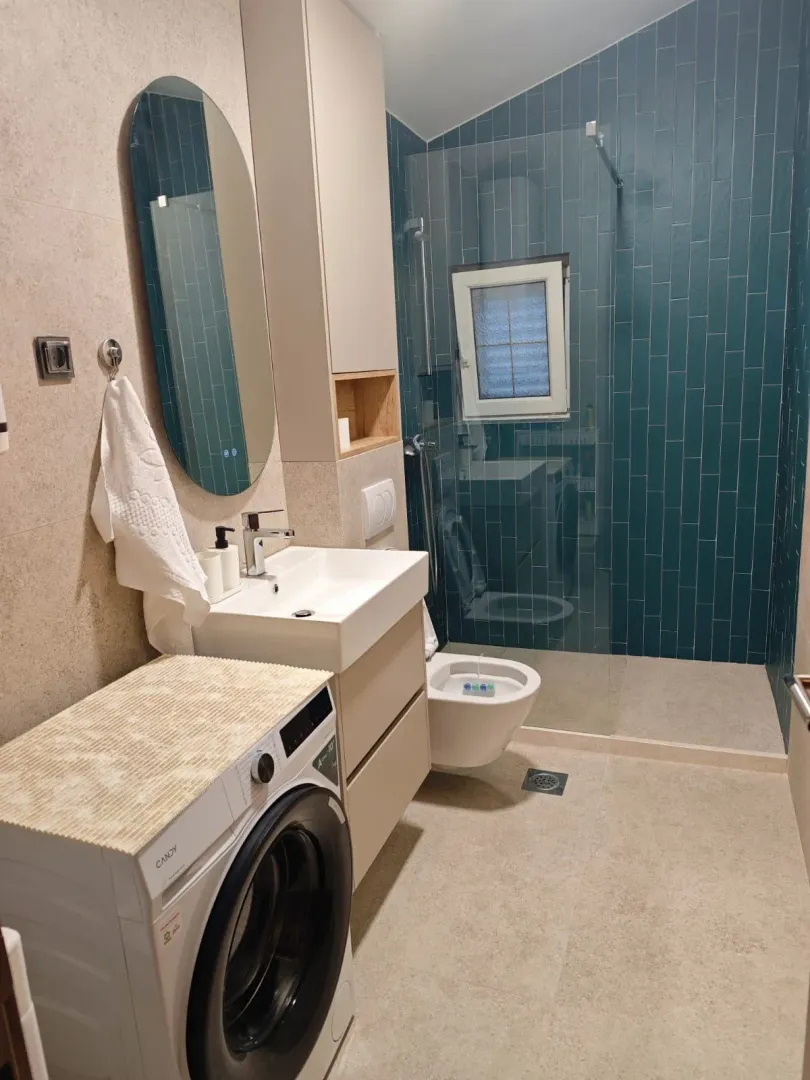 Rent, one bedroom apartment, 47m², Dobrota, Kotor