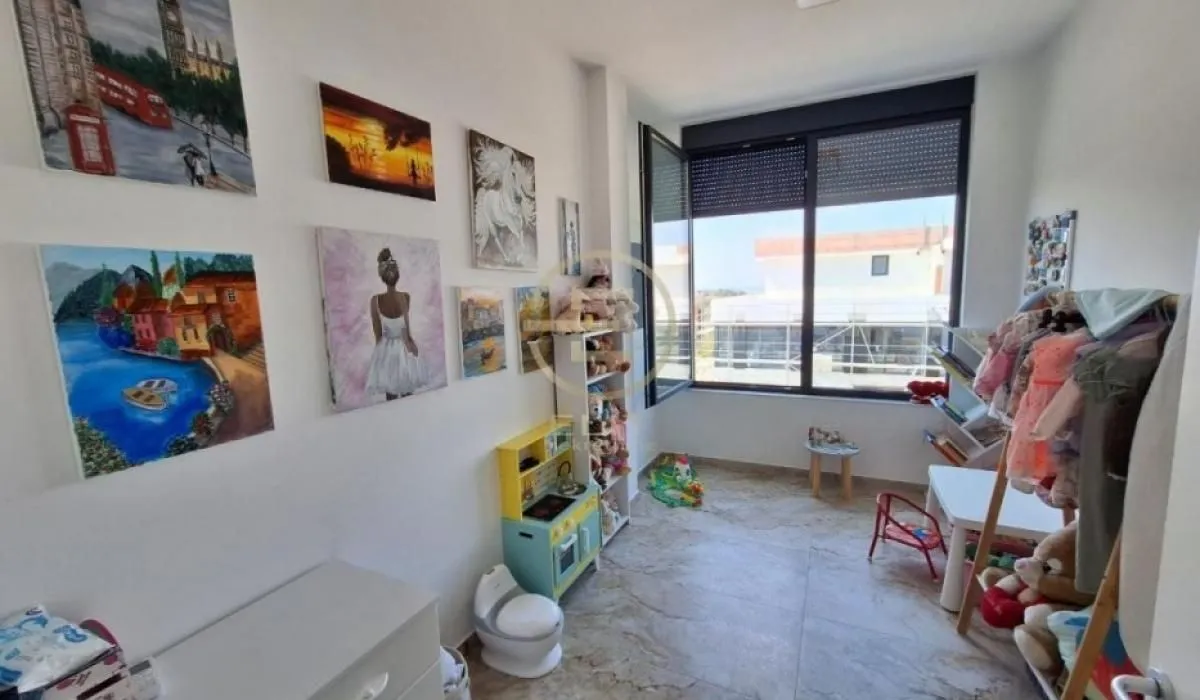 Prodaja, stan, 145m², Sremska Kamenica, Petrovaradin