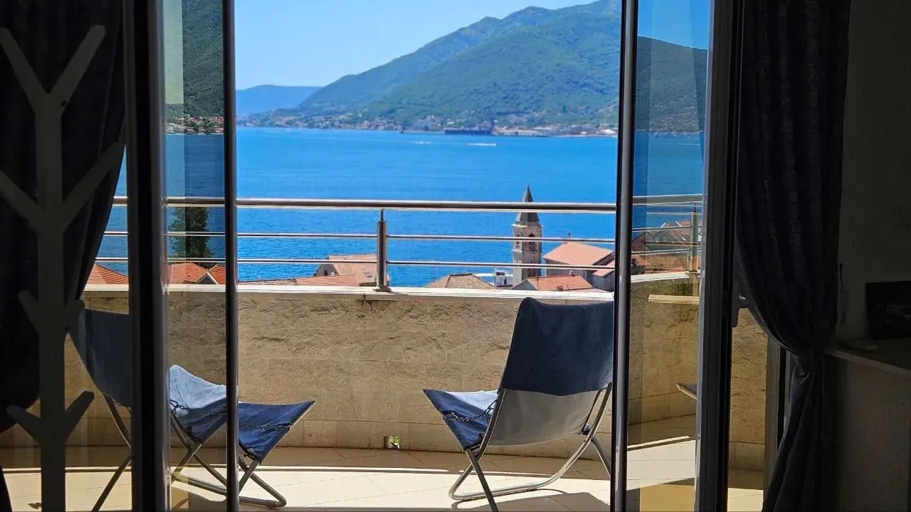Sale, two bedroom apartment, 90m², Donja Lastva, Tivat