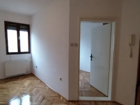 Sale, two bedroom apartment, 29m², Futoška, Novi Sad Sve Podlokacije - image 2