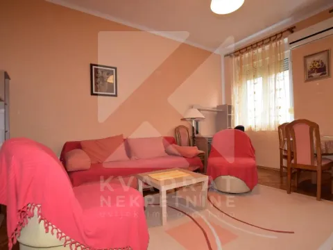 Rent, one bedroom apartment, 50m², Centar, Podgorica - image 1