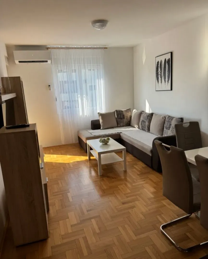 Izdavanje, jednosoban stan, 50m², Seljanovo, Tivat