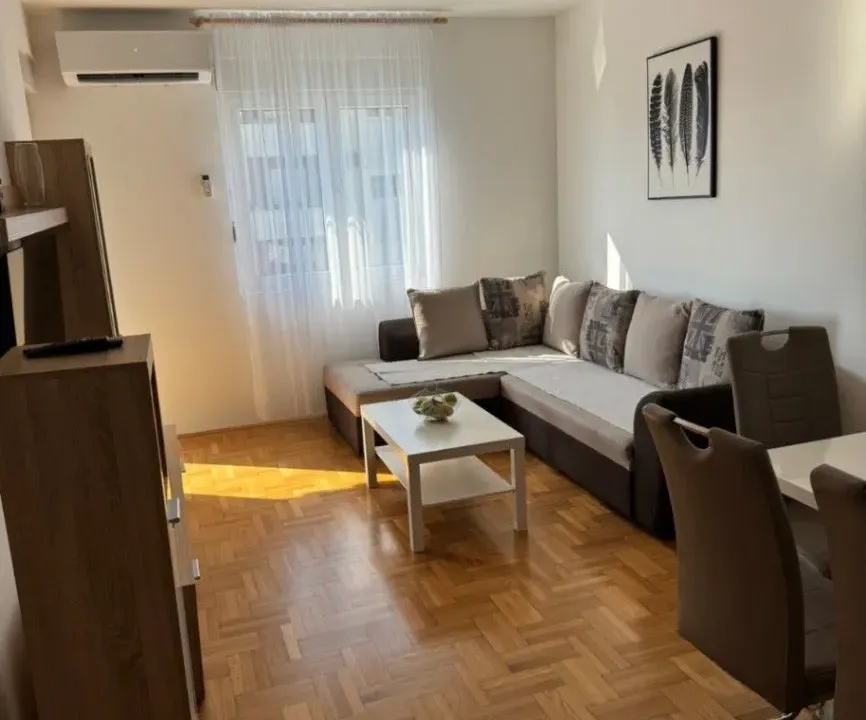 Rent, one bedroom apartment, 50m², Seljanovo, Tivat