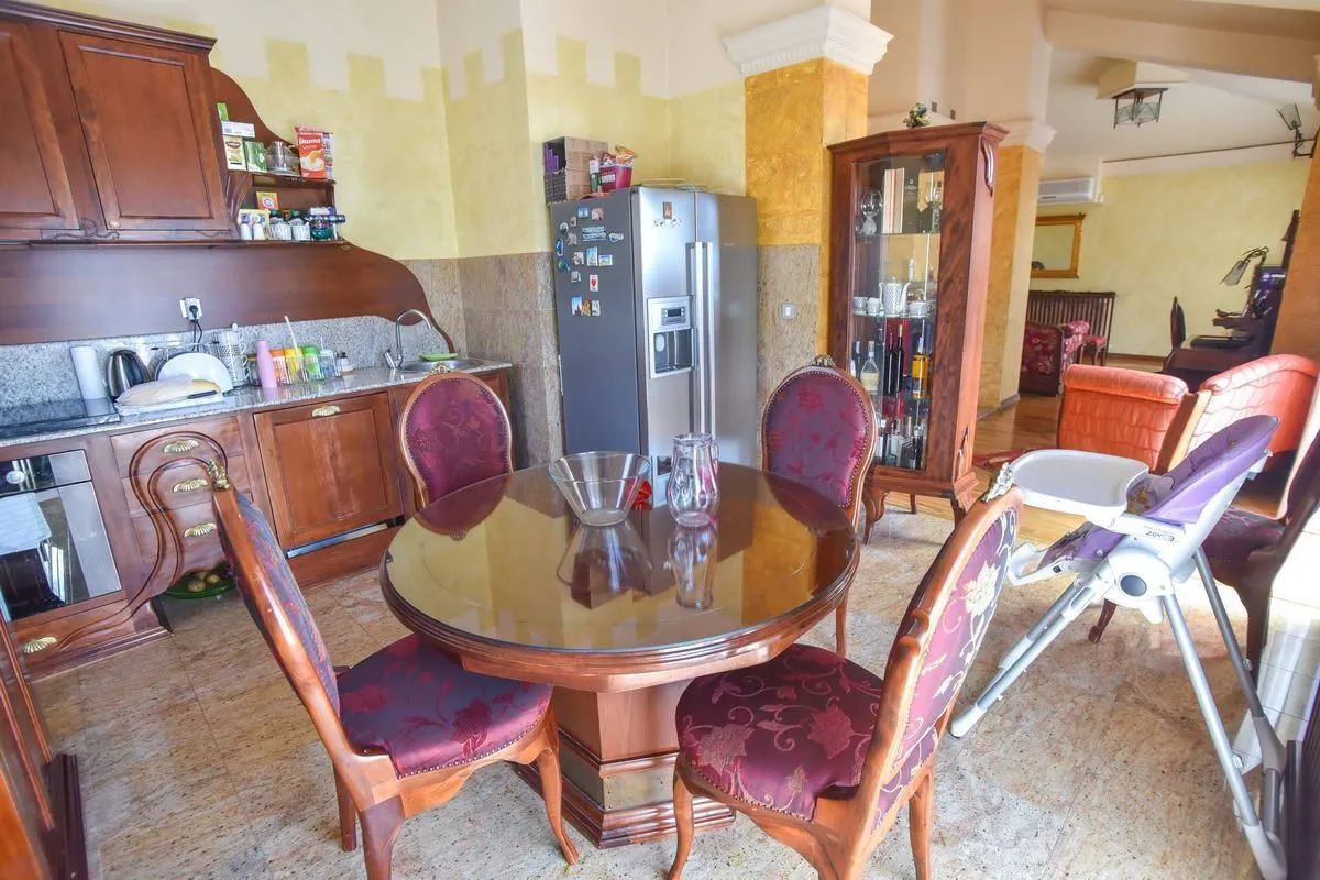 Sale, three bedroom apartment, 179m², Budva, Crna Gora