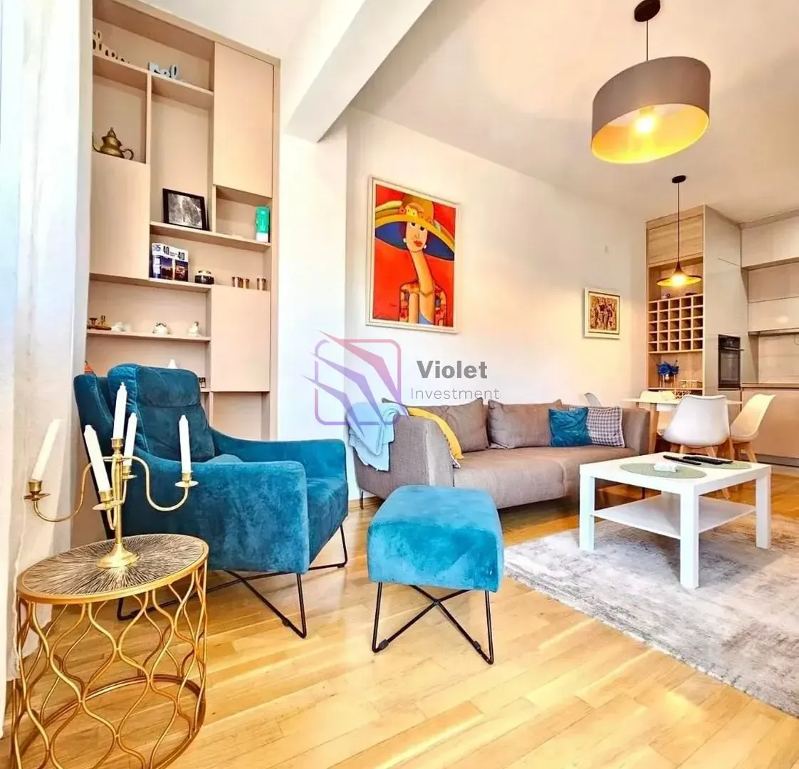 Izdavanje, jednosoban stan, 45m², Blok 9, Podgorica
