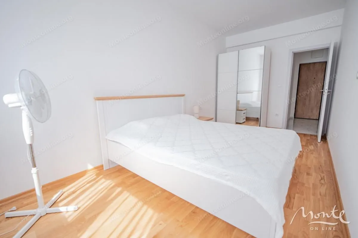Sale, one bedroom apartment, 46m², Podkošljun, Budva