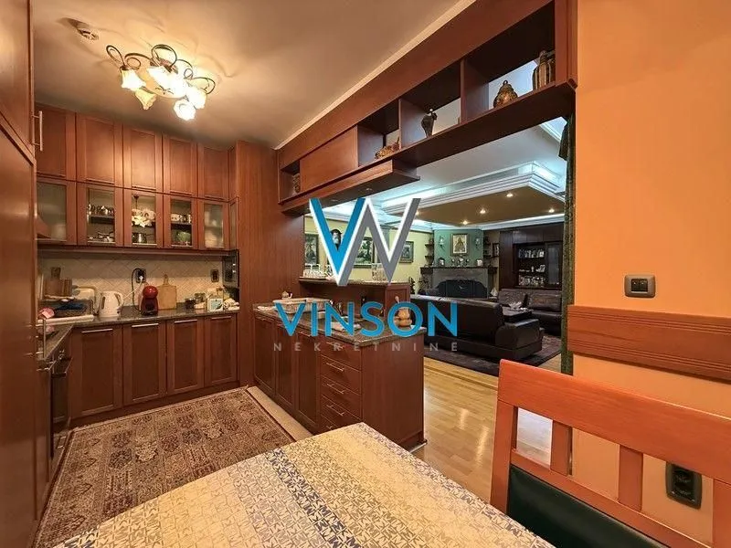 Prodaja, stan, 194m², Bulevar Oslobodjenja, Novi Sad Sve Podlokacije