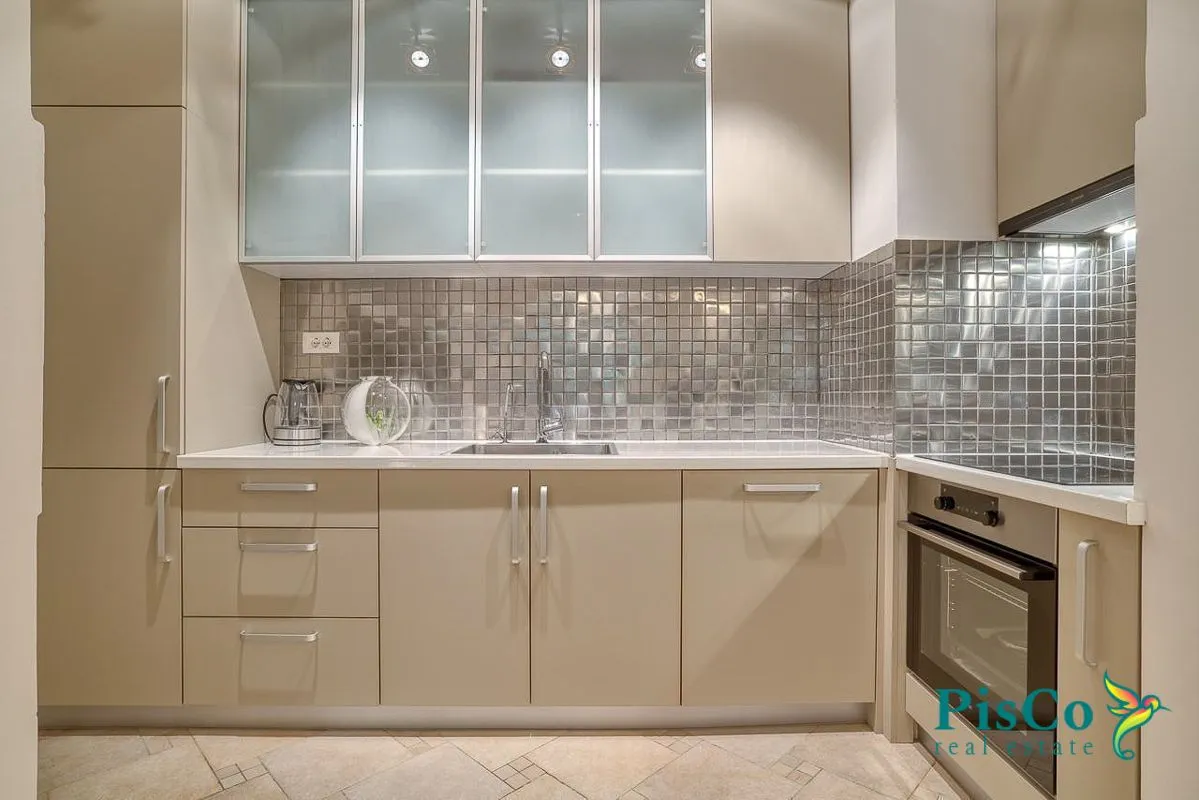 Prodaja, dvosoban stan, 90m², Gorica C, Podgorica