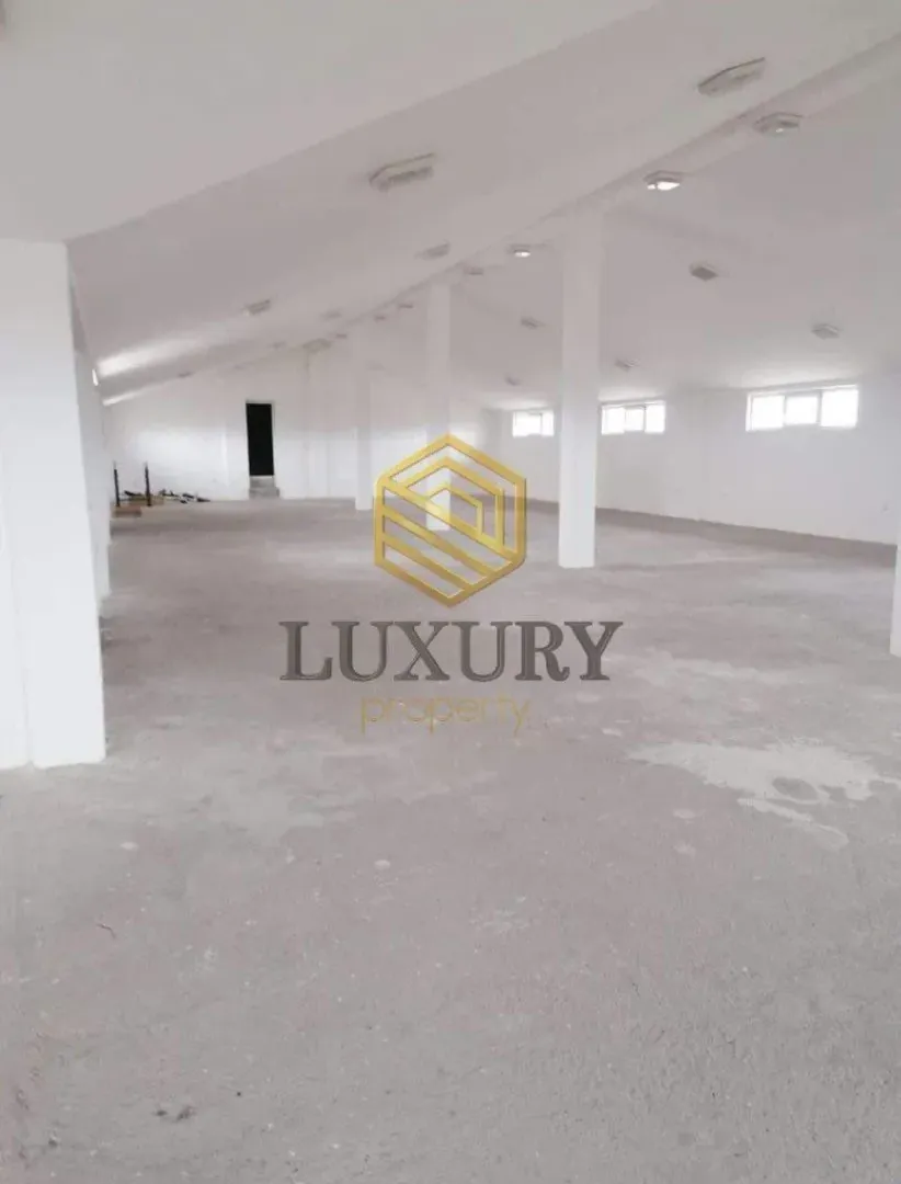 Rent, office space, 350m², Golubovci, Podgorica