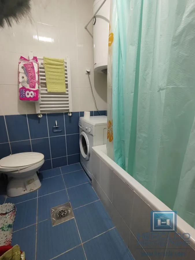 Izdavanje, trosoban stan, 71m², Centar, Jagodina