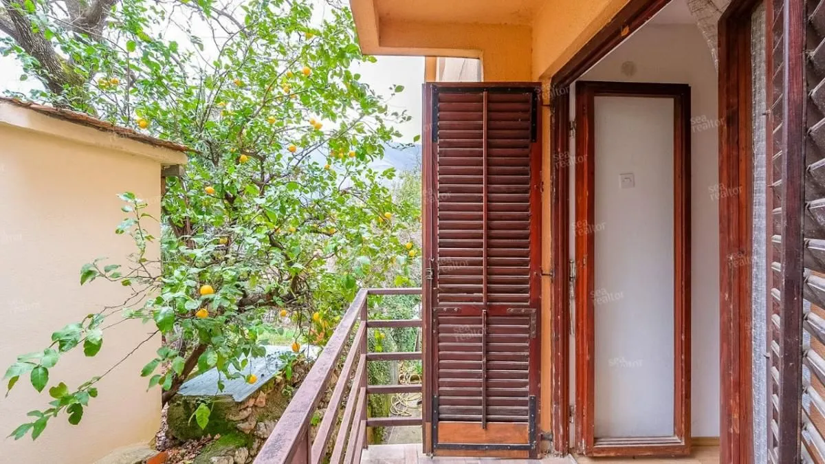 Sale, house, 250m², Dobrota, Kotor