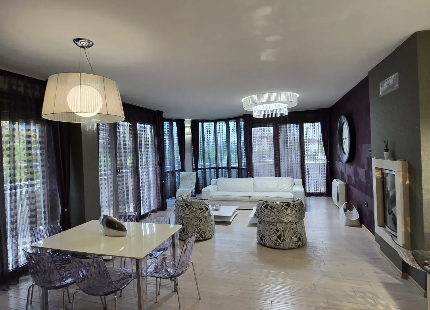 Izdavanje, trosoban stan, 140m², Preko Morače, Podgorica