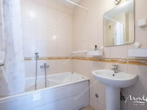 Sale, two bedroom apartment, 73m², Muo, Kotor - image 16