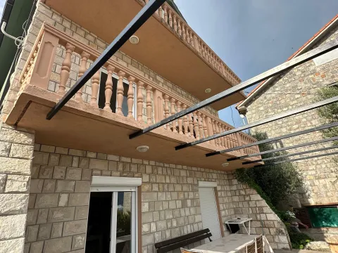 Izdavanje, kuća, 180m², Krašići, Tivat - image 5