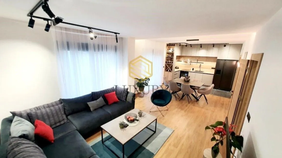 Rent, house, 190m², Tološi, Podgorica