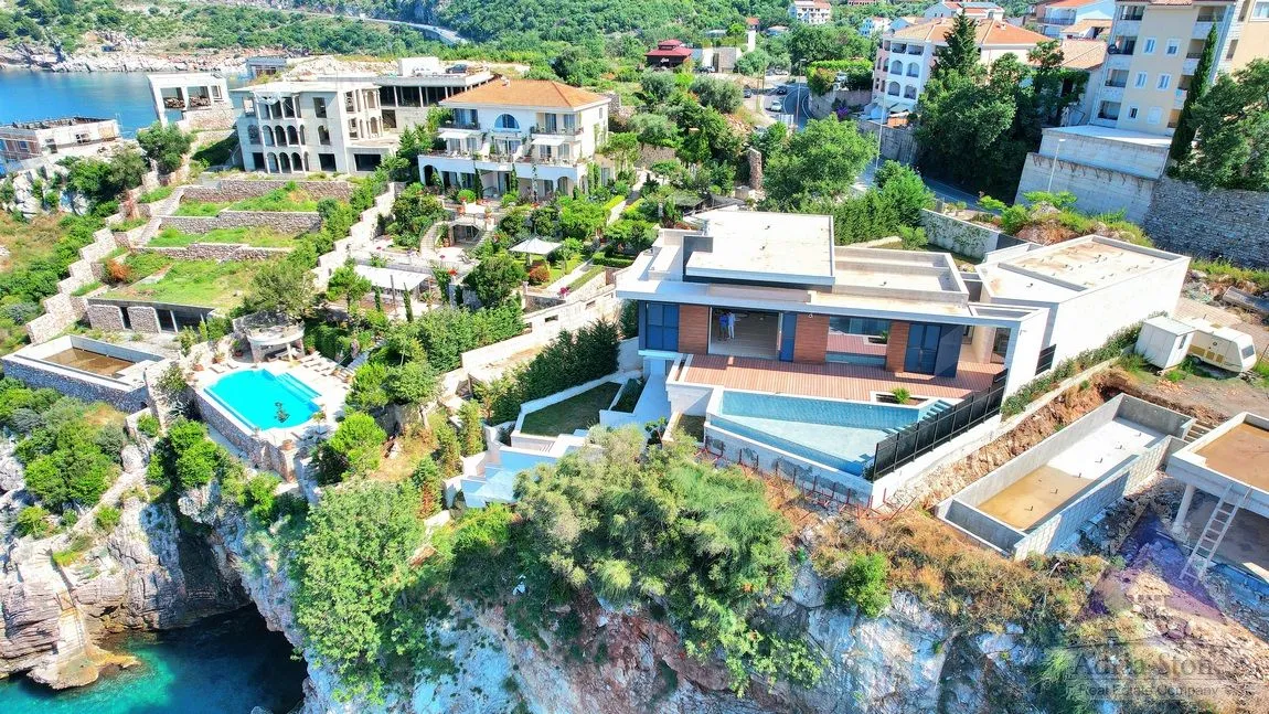 Sale, house, 473m², Kamenovo, Budva