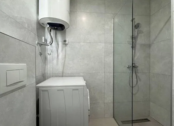 Izdavanje, jednosoban stan, 46m², Stari Aerodrom, Podgorica