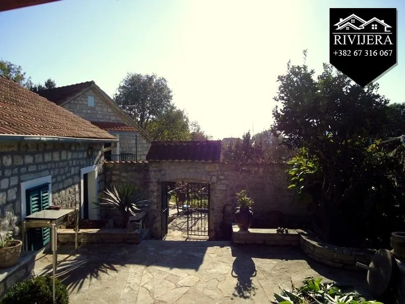 Prodaja, kuća, 260m², Podi, Herceg Novi