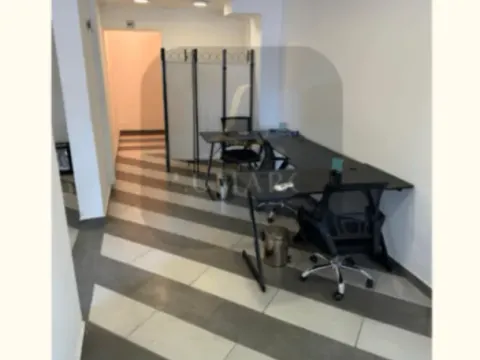 Rent, office space, 40m², Pobrežje, Podgorica - image 3