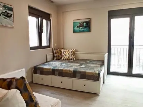 Prodaja, garsonjera, 25m², Centar, Tivat - image 5