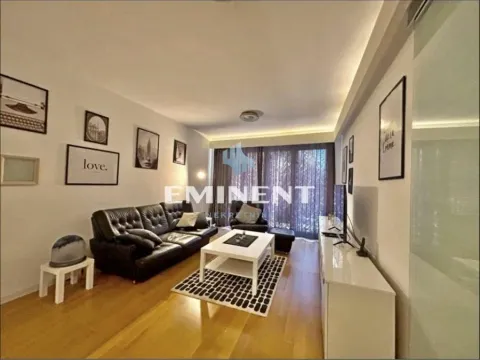 Stan in Novi Beograd Blok 65