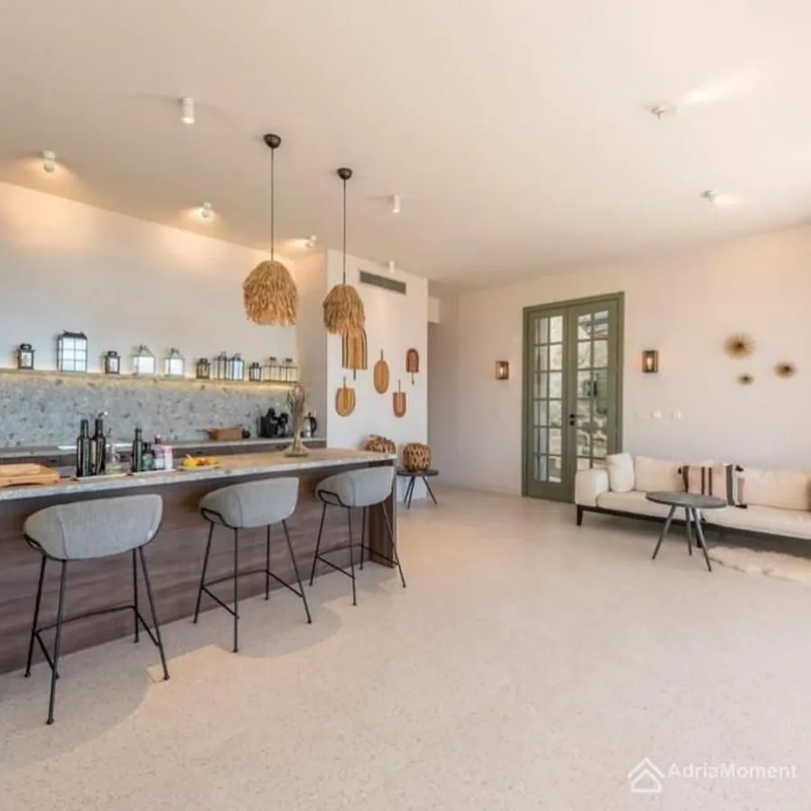 Prodaja, kuća, 380m², Herceg Novi, Crna Gora