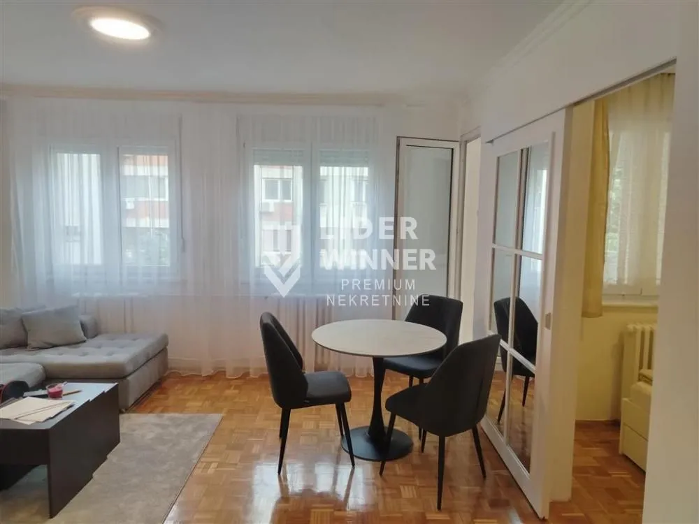 Rent, two bedroom apartment, 46m², Savski Venac, Beograd